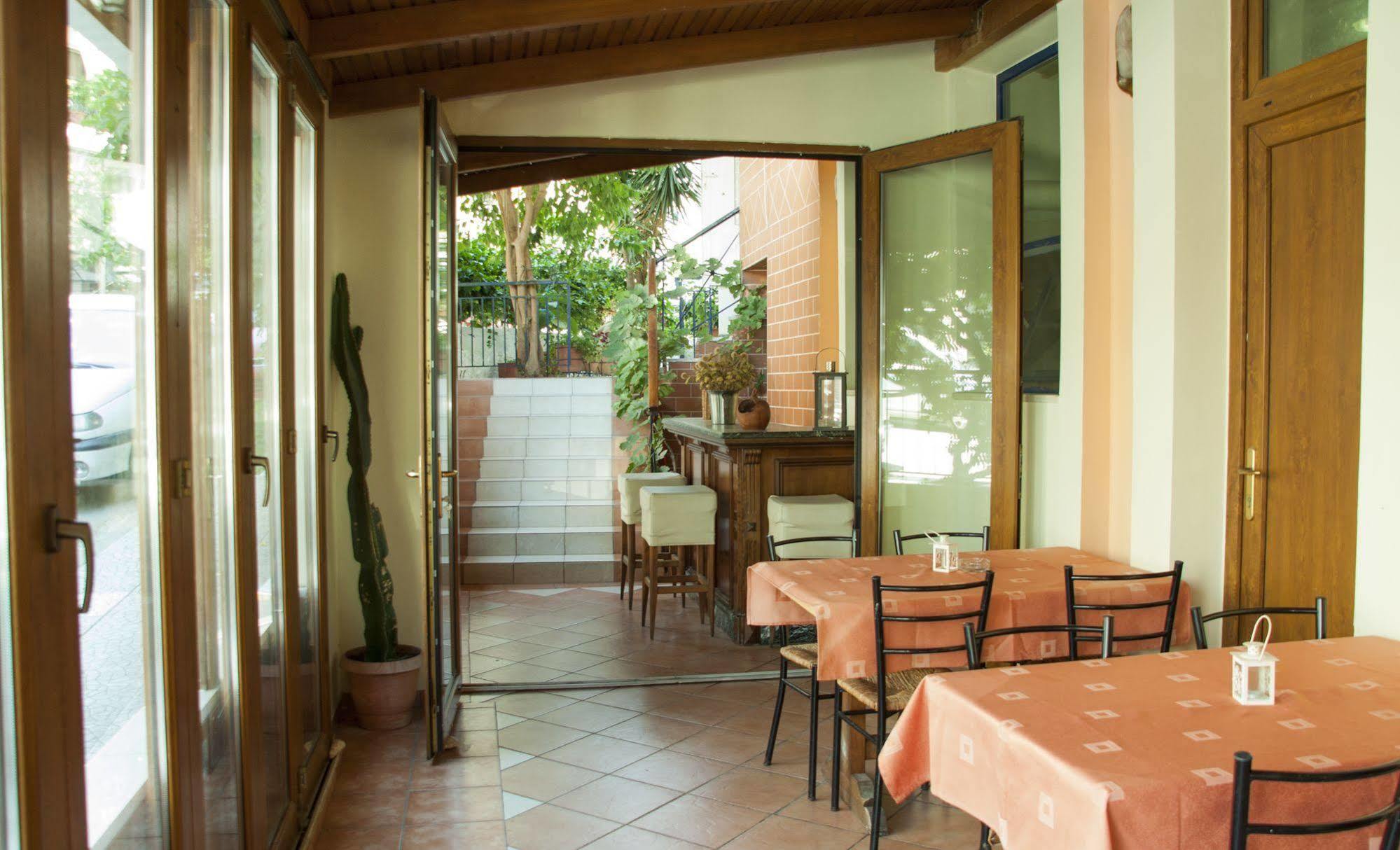 Stavrodromi Hotel Igumenica